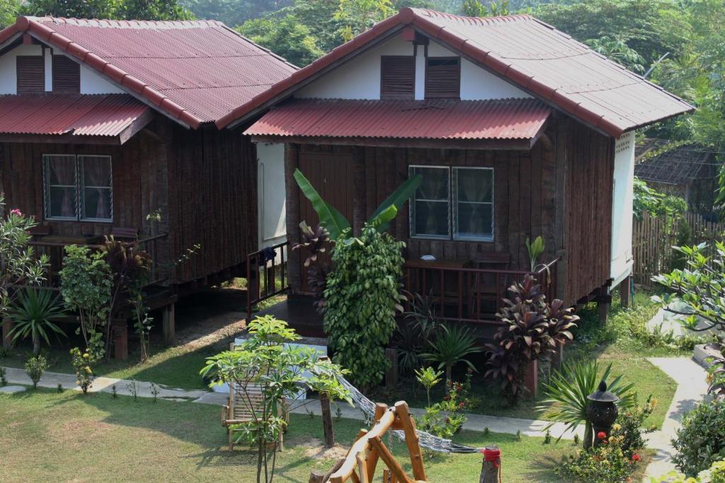 Thai Garden Inn Kanchanaburi Exterior foto